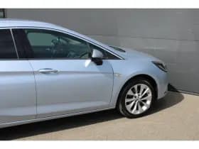 Opel Astra Sports Tourer thumbnail 9