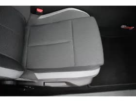 Opel Astra Sports Tourer thumbnail 4