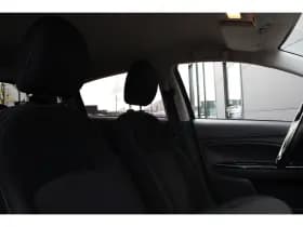 Mitsubishi Space Star thumbnail 4