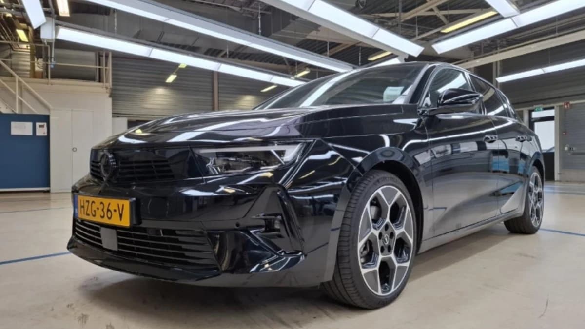 Opel Astra — foto 1