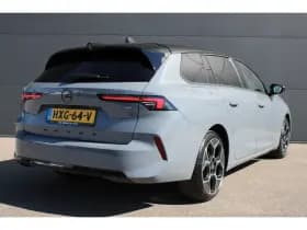 Opel Astra Sports Tourer thumbnail 2