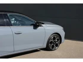Opel Astra Sports Tourer thumbnail 9