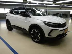 Opel Grandland thumbnail 2