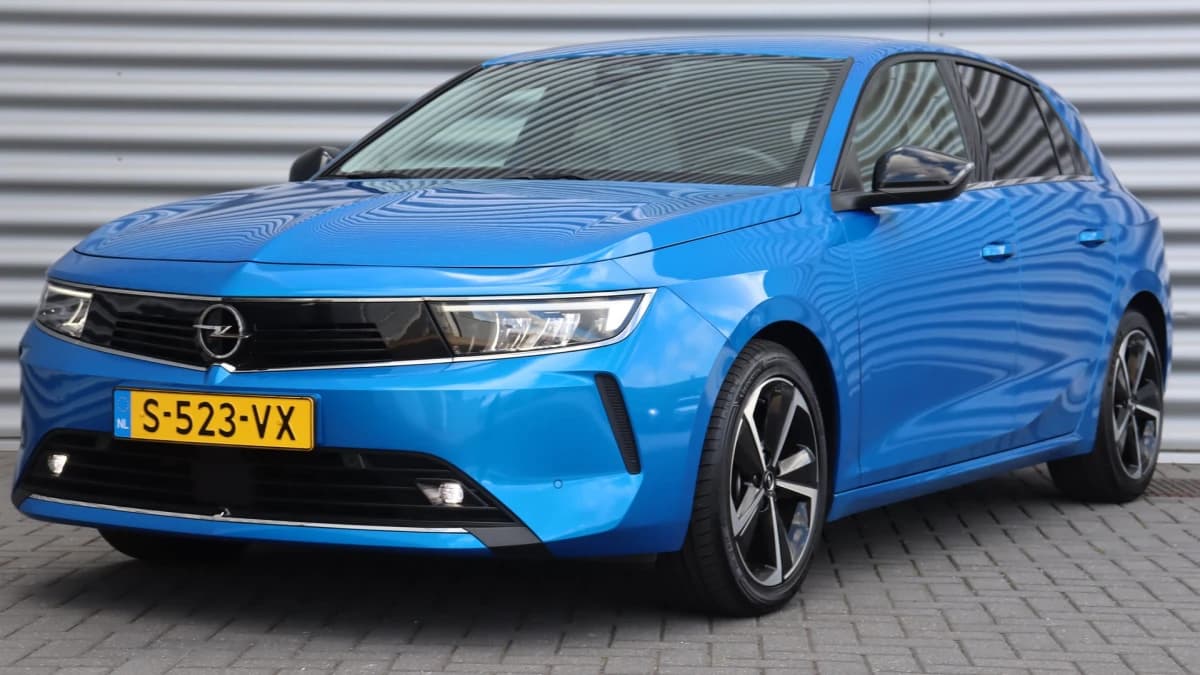 Opel Astra — foto 1