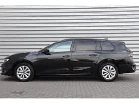 Opel Astra Sports Tourer thumbnail 2