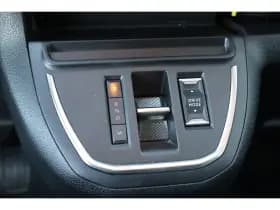 Opel Vivaro thumbnail 33