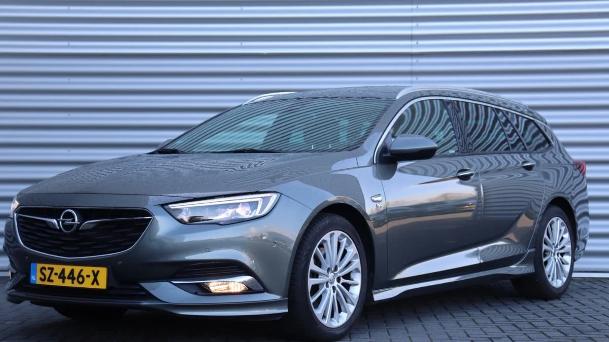 Opel Insignia Sports Tourer — foto 1