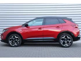 Opel Grandland thumbnail 2