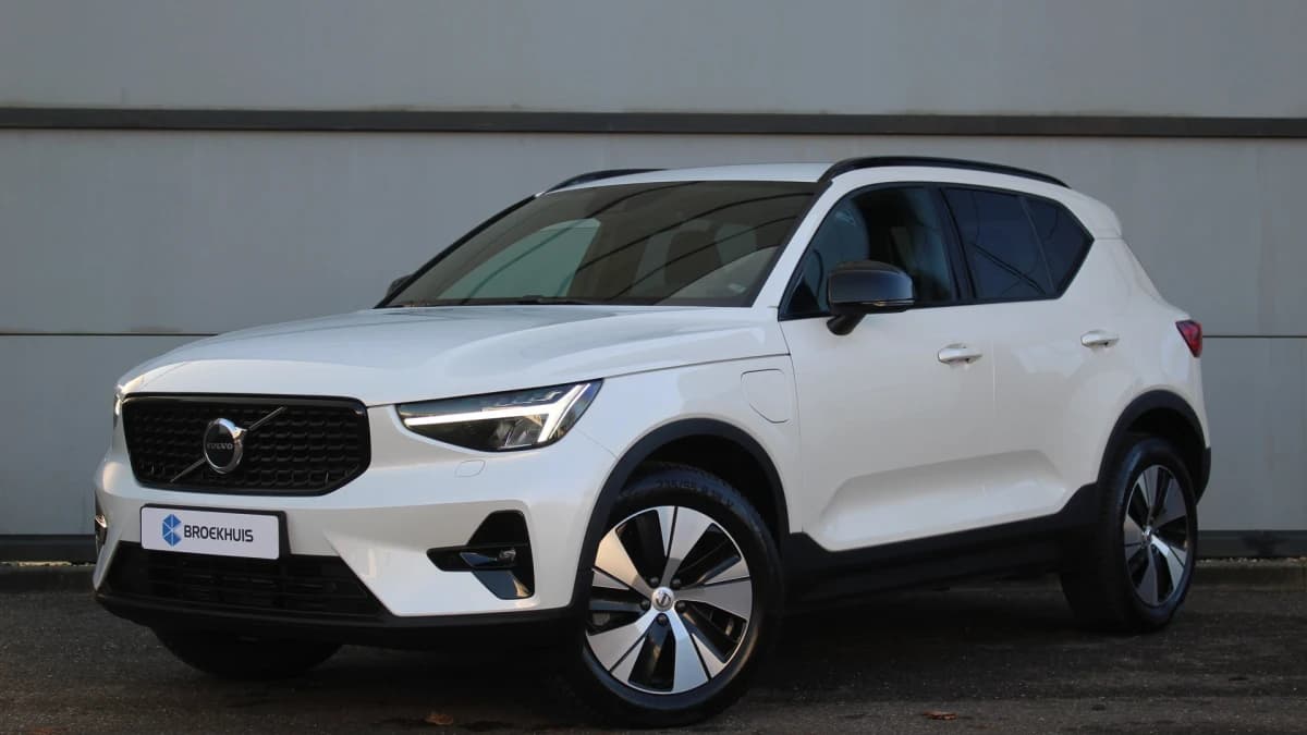 Volvo XC40 — foto 1