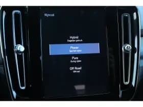 Volvo XC40 thumbnail 25