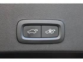 Volvo XC40 thumbnail 40