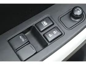 Suzuki Swift thumbnail 21