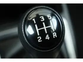 Suzuki Swift thumbnail 33