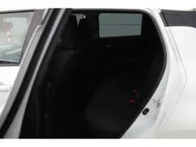 Suzuki Swift thumbnail 8