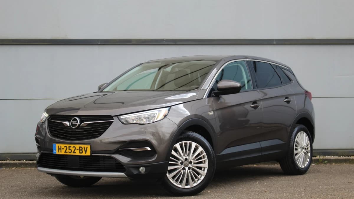 Opel Grandland X — foto 1