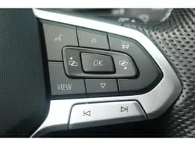 Volkswagen Passat thumbnail 22