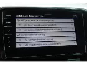 Volkswagen Passat thumbnail 32