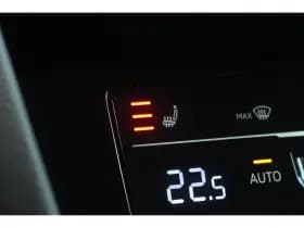 Volkswagen Passat thumbnail 34