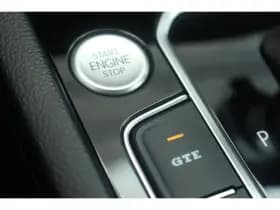 Volkswagen Passat thumbnail 37