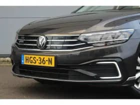 Volkswagen Passat thumbnail 44