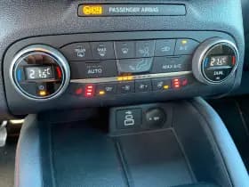 Ford Kuga thumbnail 24