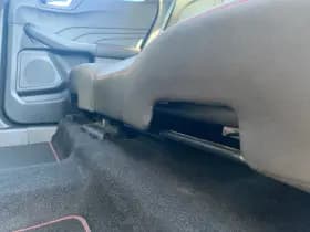 Ford Kuga thumbnail 32