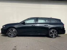 Opel Astra Sports Tourer thumbnail 4