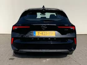 Opel Astra Sports Tourer thumbnail 6