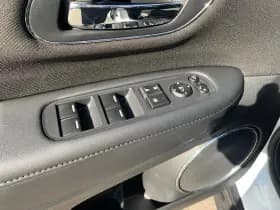 Honda HR-V thumbnail 9