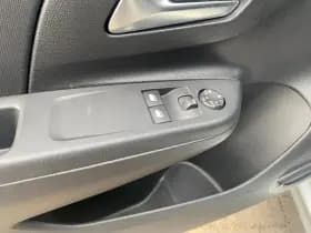 Opel Corsa thumbnail 9