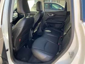 Jeep Compass thumbnail 32