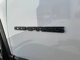 Jeep Compass thumbnail 44