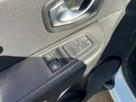 Renault Clio thumbnail 9