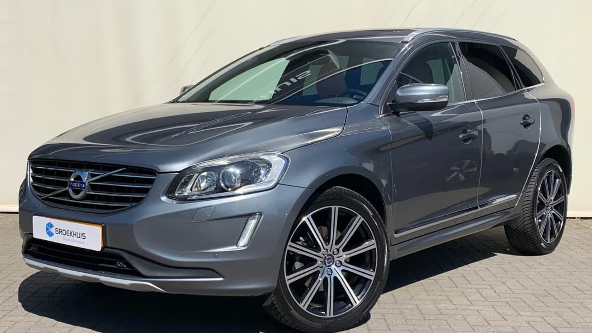 Volvo XC60 — foto 1