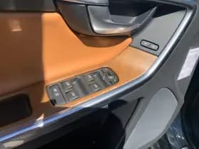 Volvo XC60 thumbnail 9