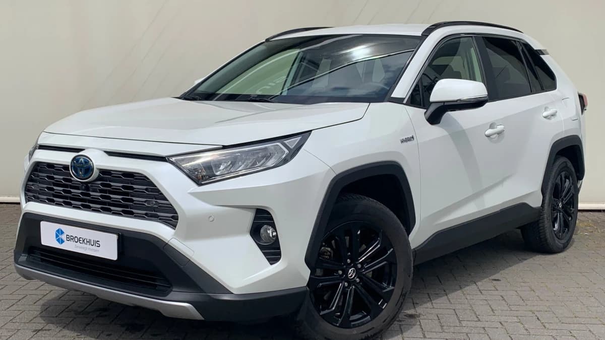 Toyota RAV4 — foto 1