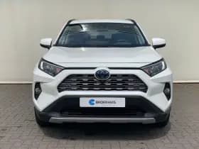 Toyota RAV4 thumbnail 2