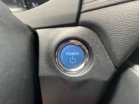 Toyota RAV4 thumbnail 16