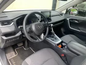 Toyota RAV4 thumbnail 8