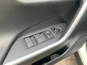 Toyota RAV4 thumbnail 9