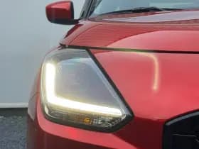 Suzuki Swift thumbnail 3
