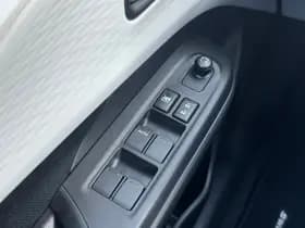 Suzuki Swift thumbnail 32