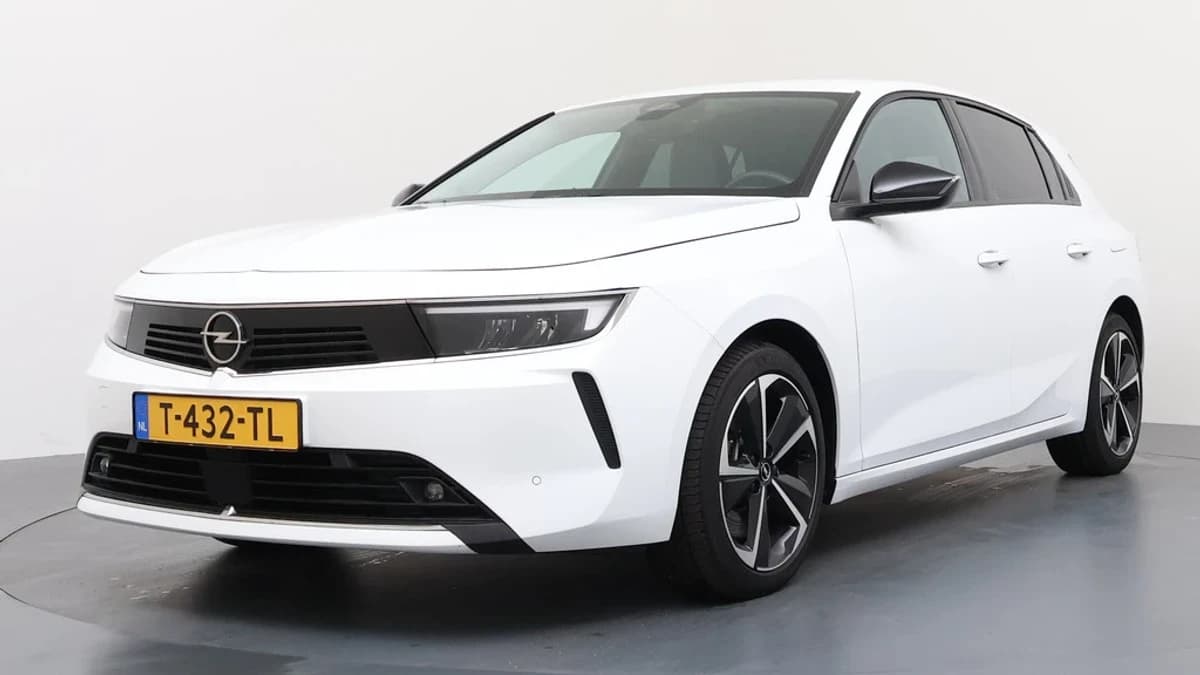 Opel Astra — foto 1