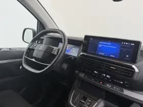 Opel Vivaro thumbnail 3