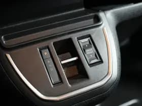 Opel Vivaro thumbnail 21