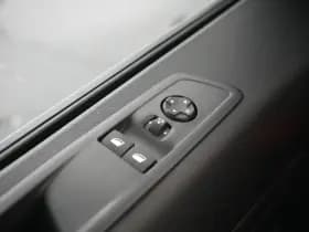 Opel Vivaro thumbnail 27