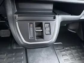 Opel Vivaro thumbnail 21