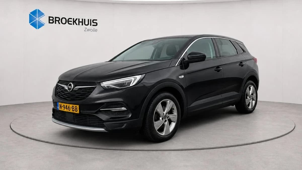 Opel Grandland X — foto 1