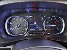 Opel Vivaro thumbnail 12