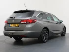 Opel Astra Sports Tourer thumbnail 2